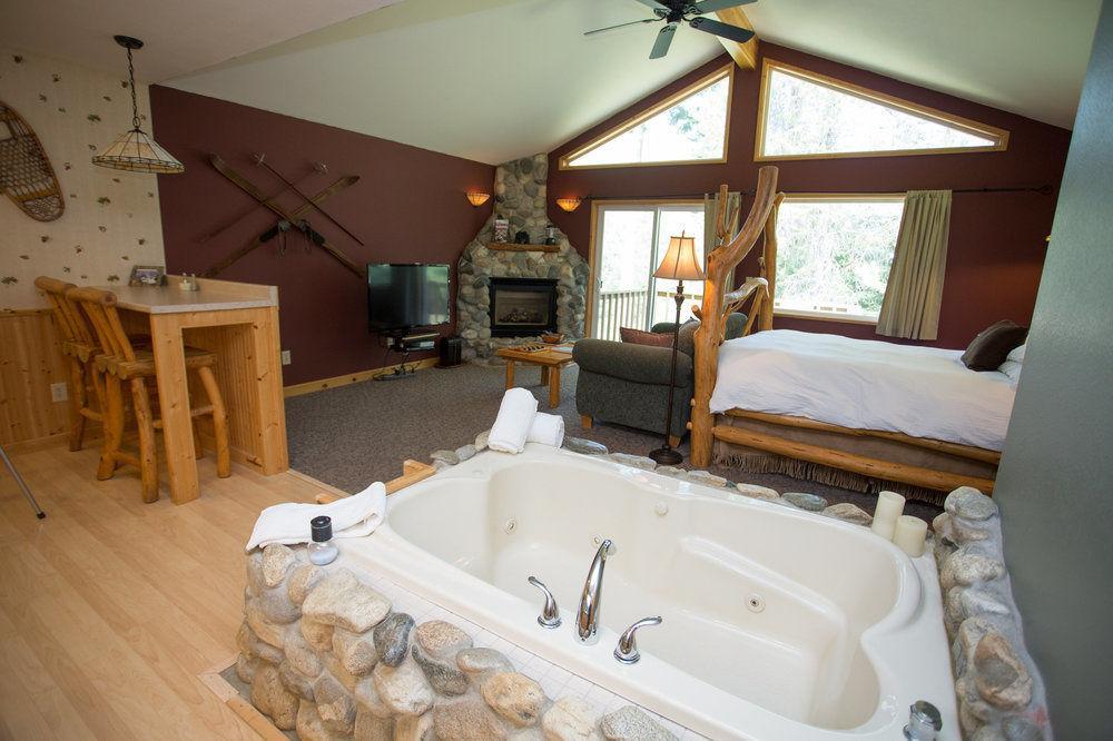 Pine River Ranch Bed & Breakfast